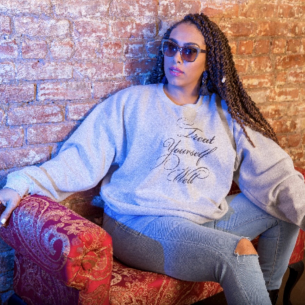 Sweatshirt - Picture 2 of 4
